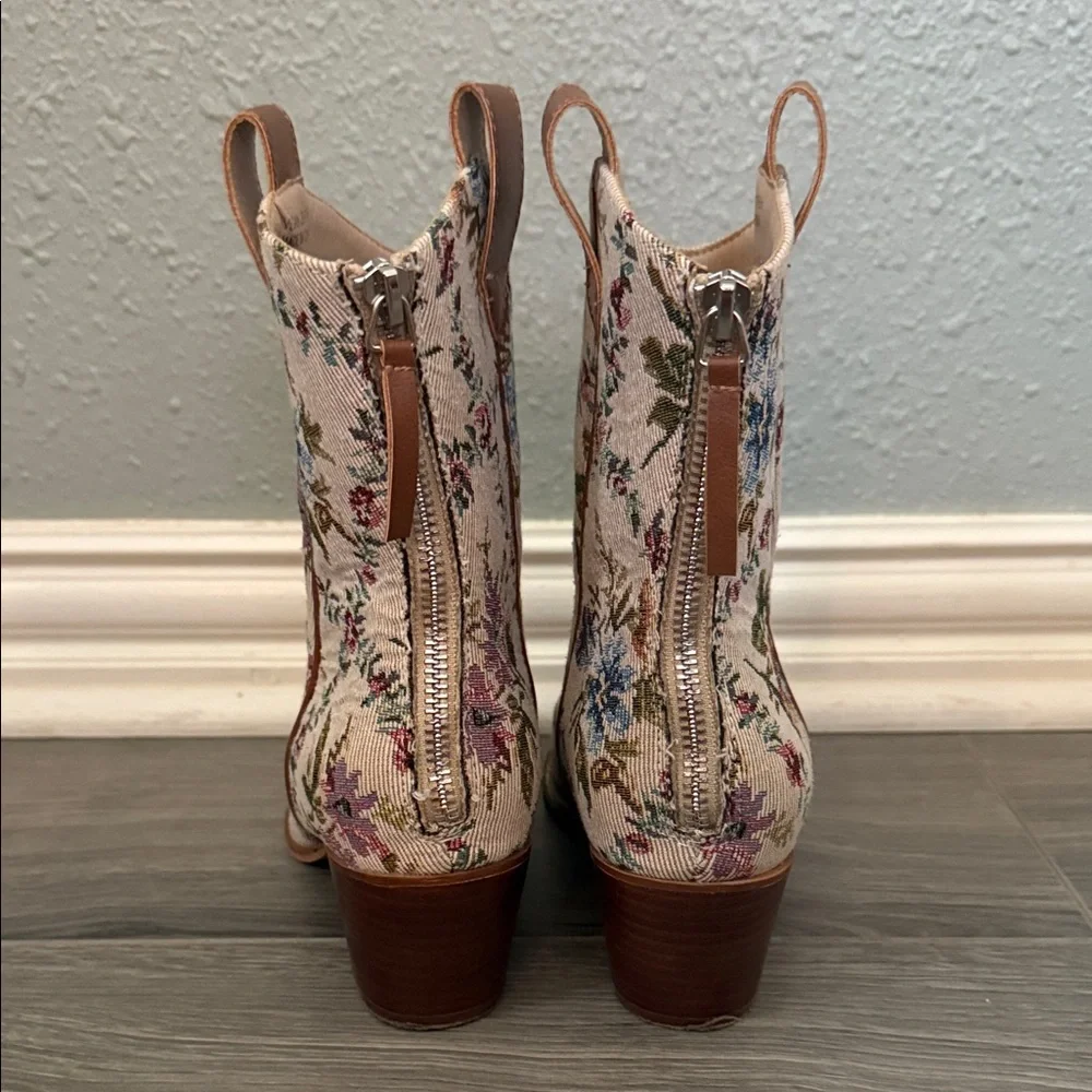 Floral Western Ankle Boots - Picture 4 of 6